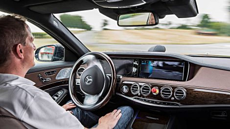Autonom fahrende Mercedes S-Klasse. Foto: Daimler