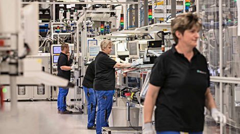 Daimler hat in die Batteriefabrik in Kamenz massiv investiert. Foto: Daimler