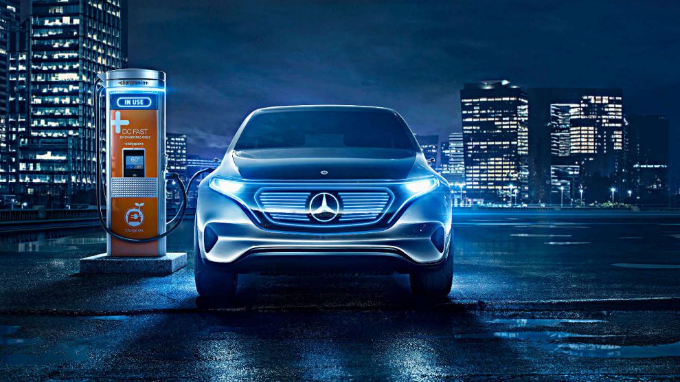 Ein Mercedes EQ an der Ladesäule. Foto: Daimler